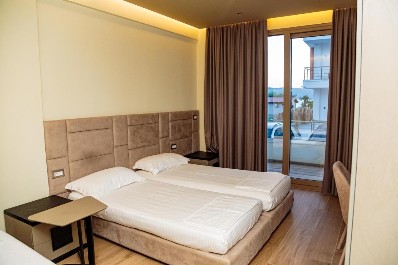 Vogue Boutique Hotel Vlore Luaran gambar